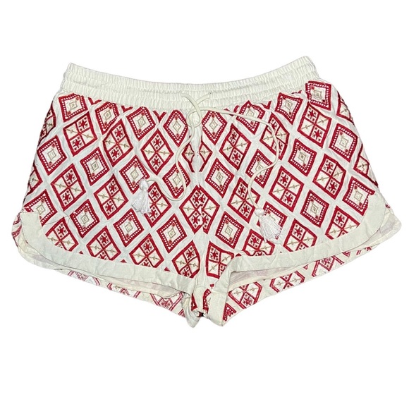 Akira Embroidered Red Boho Elastic Waist Shorts Size Medium - Picture 1 of 4